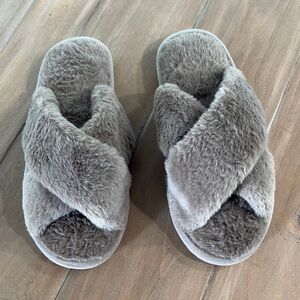 SHEIN Light Brown Faux Fur Slipper Sandals